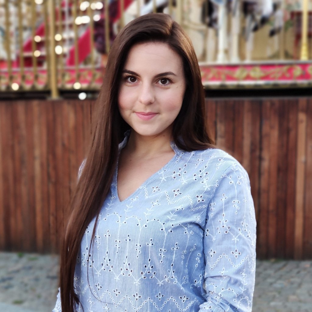 Simona Cerniuviene StockM programmer